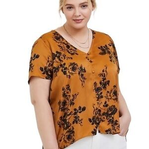 TORRID FLORAL SATIN CHARMEUSE BUTTON MIDI BLOUSE